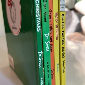Medley of Dr. Seuss Kids Books!